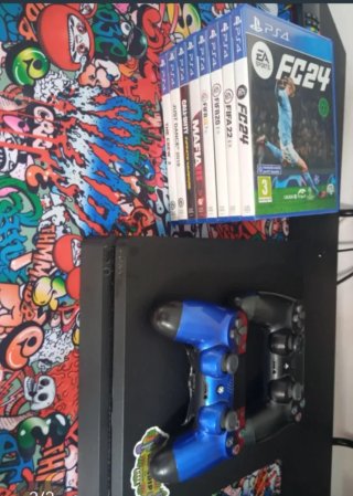 Consola PS4 + 7 Juegos