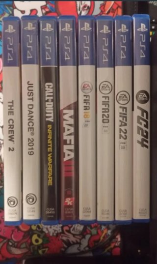 Consola PS4 + 7 Juegos