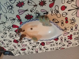 Decoración de Bañera con Grifos y Adornos