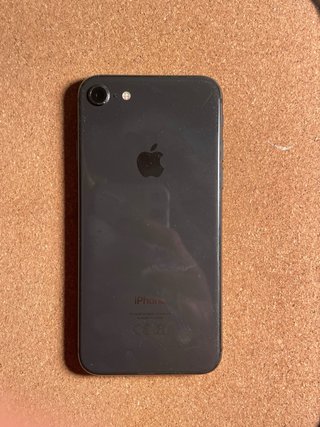 Apple iPhone 8 - 128GB - Negro (con cargador)