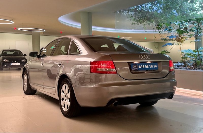 Audi A6 2005, foto 2