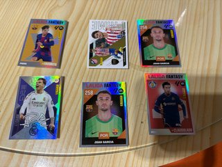 Cromos LaLiga Fantasy Panini (Pedri, Joan Garcia)