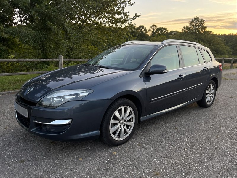 Renault Laguna 2012 - foto 1