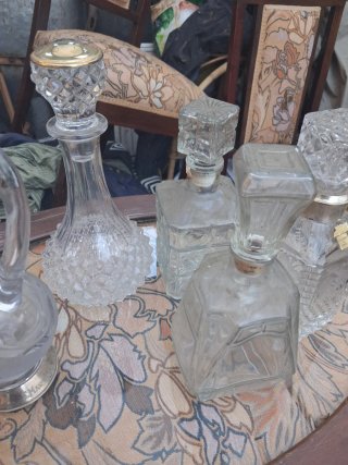 Set di 5 antiche bottiglie in vetro