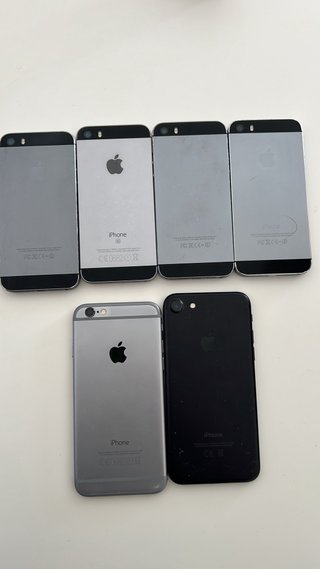 Lote 4 iPhones: 5, 5S, 6 y 7 (Plata y Negro)
