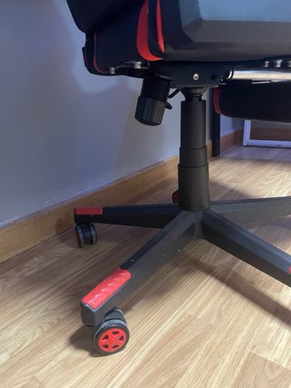 Silla Gaming GTRACING con Reposapiés