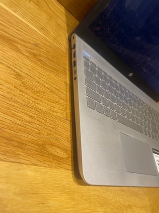 Portátil HP AMD A12 8GB RAM 1TB hdd