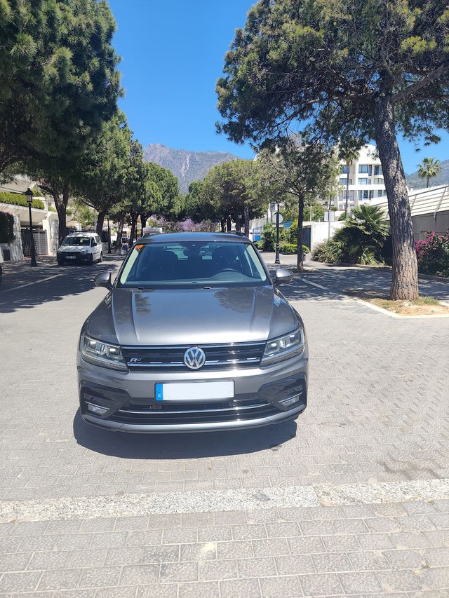 VOLKSWAGEN TIGUAN R-LINE 2.0 TDI
