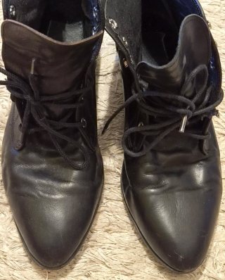 Botines negros cordones talla 38