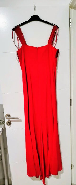 Vestido fiesta invitada bodas rojo. Muy elegante