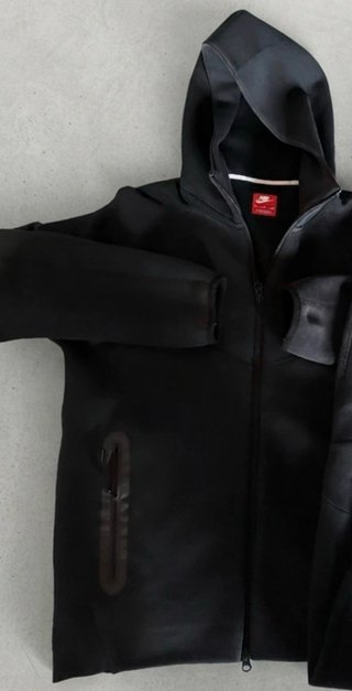 Chaqueta Nike Tech Negra