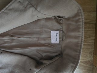 Casaco Bershka bege
