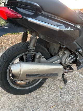 Aprilia Sportcity 250i Negra