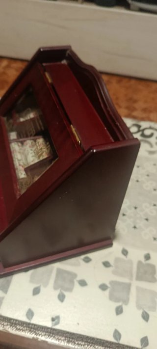 Caja joyero de madera con cristal