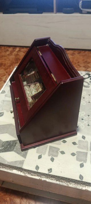 Caja joyero de madera con cristal