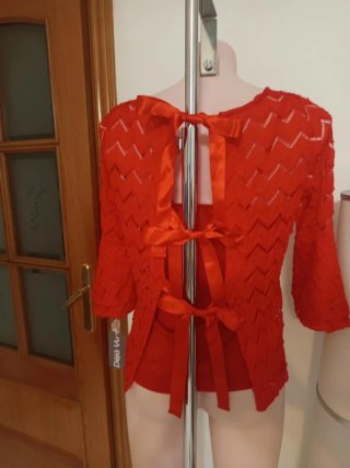 Top calado rojo Laura Jiménez NUEVO Talla L