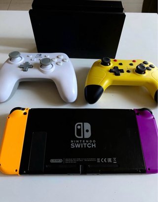 Nintendo Switch V2 + accesorios
