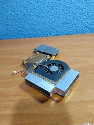 Ventilador disipador Lenovo portátil