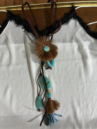 Collare da donna con turchese e frange