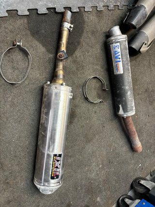 Tubo de escape IXIL y tavi