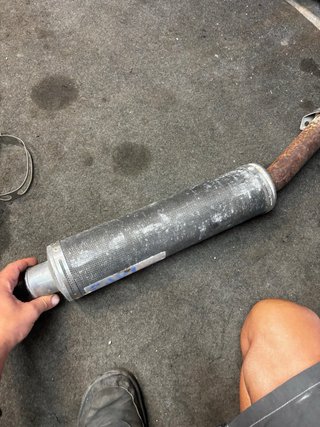 Tubo de escape IXIL y tavi