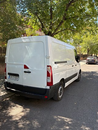 opel movano