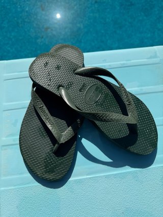 Havaianas Verde Oliva talla 39/40