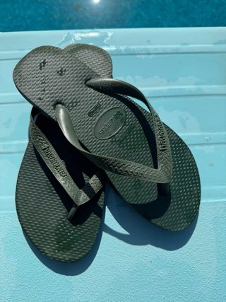 Havaianas Verde Oliva talla 39/40
