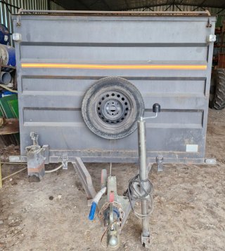Remolque ALE doble eje caja cerrada y basculante