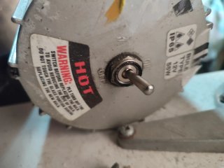 Foco industrial articulado