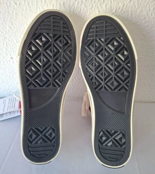 ZAPATILLAS DE LONA CAÑA ALTA BURDEOS – TALLA 40 –
