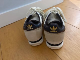Zapatillas Adidas SL Beige y Marrón