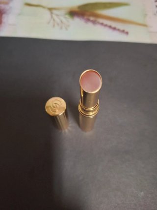 Pintalabios dorado