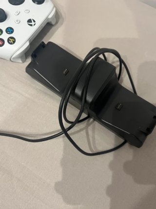 Xbox Series S + 2 Controller + Base Ricarica