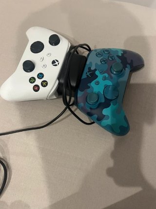 Xbox Series S + 2 Controller + Base Ricarica