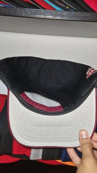 Gorra New Era Raiders Ajustable Negra y Roja