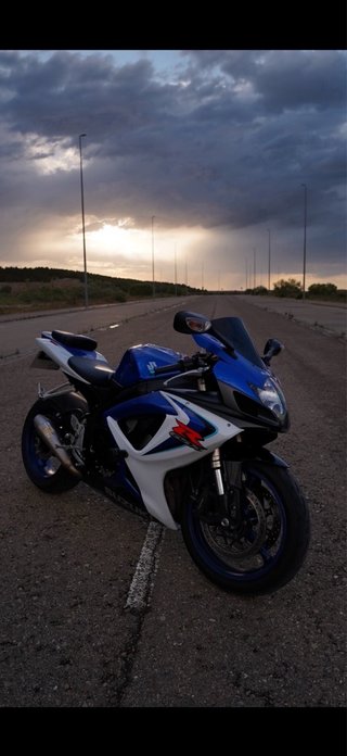 Suzuki GSXR 600 K6 (limitada papeles)