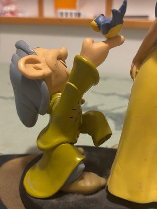 Figura Blancanieves/Mudito .Grande resina. Disney