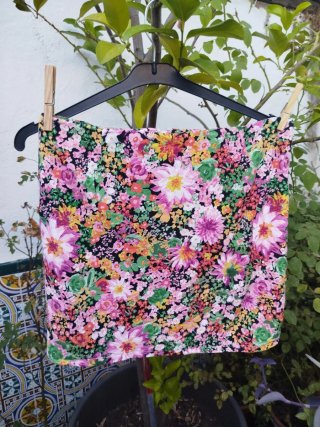 Falda corta floral H&M Talla L Minifalda floral