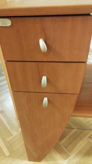 Mueble auxiliar madera.
