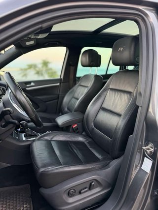 Tiguan R-line 4Motion (Exterior y interior 2015)