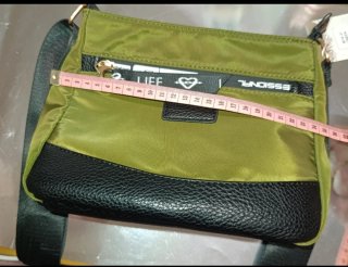 Bolso Lyfe Style Dovama Jagas Verde y Negro