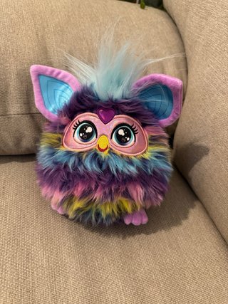 Peluche Furby Arcoíris