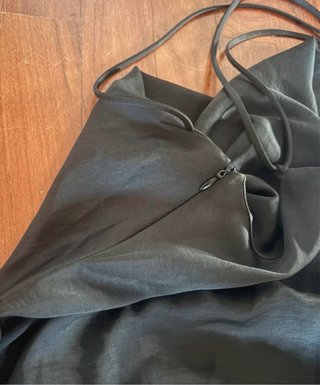 Vestito nero con spalline zara