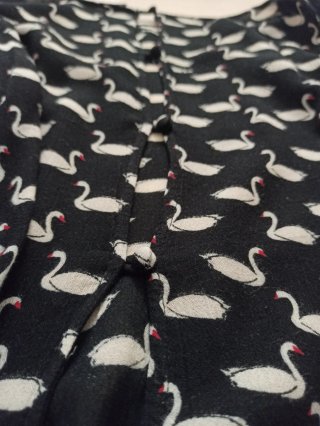 Camisa estampada de cisnes Divided