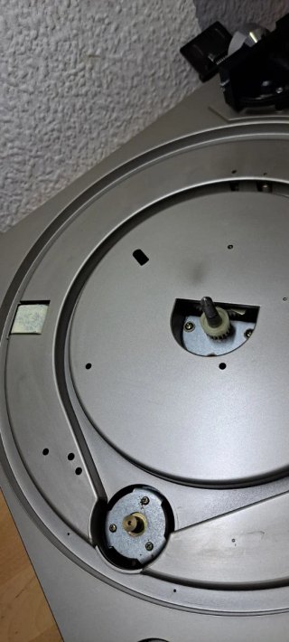 Giradischi Aiwa PX-30 da riparare