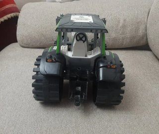 Tractor de juguete