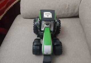 Tractor de juguete