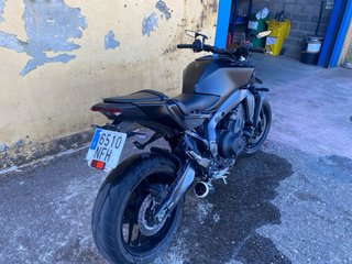 Yamaha MT-09 Negra