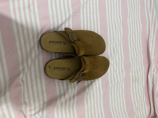 Zuecos Birkenstock Marrones